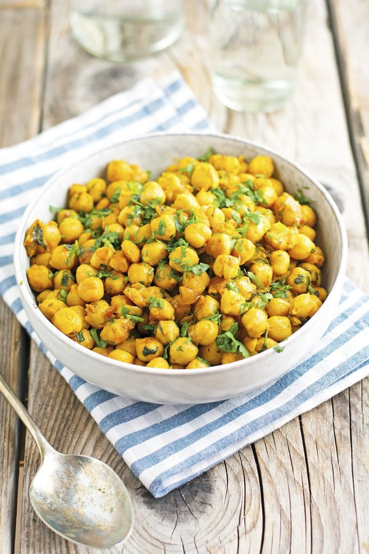 Curried Chickpea ✦ Main