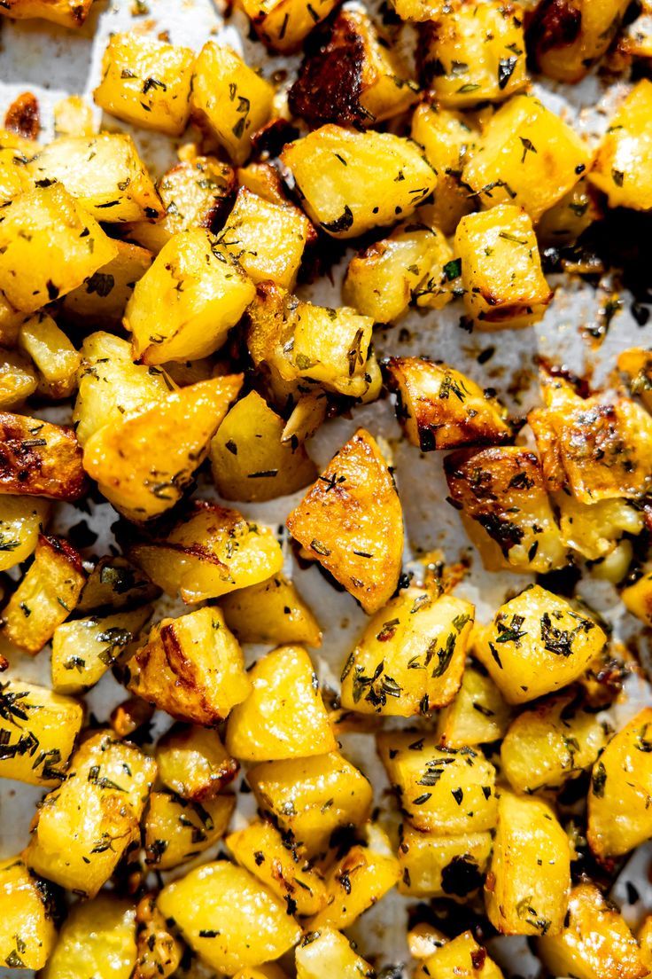 Herbed Oven-Roasted Potatoes ✦ Side