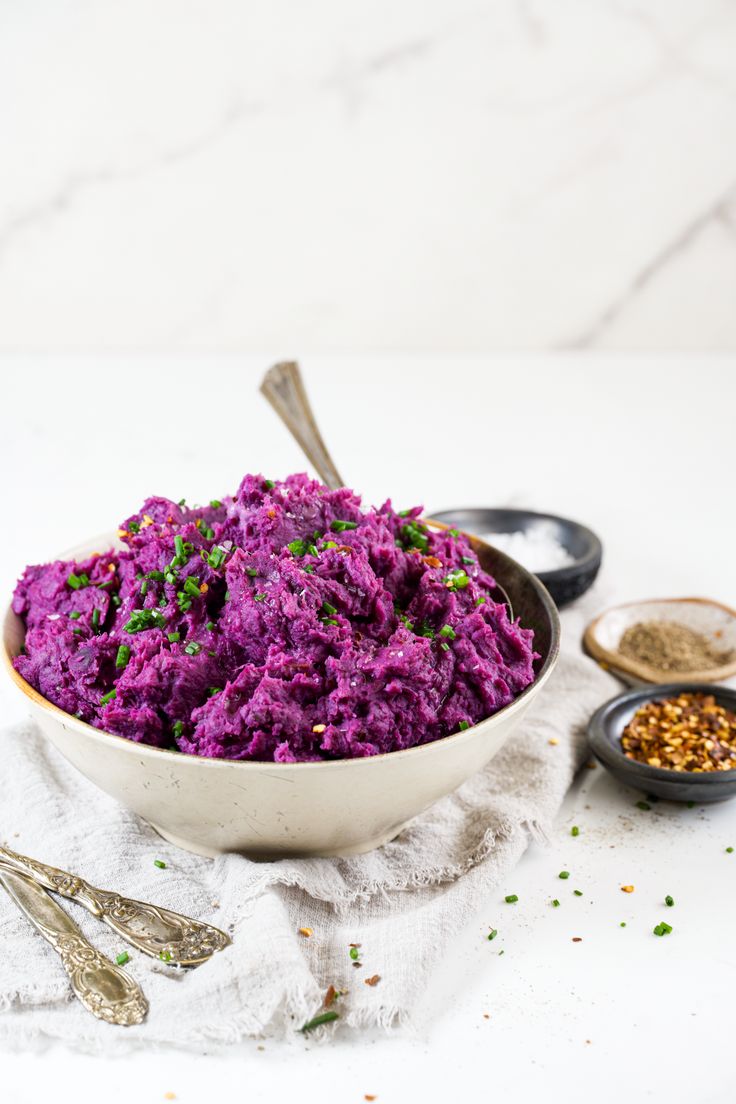 Truffle Purple Mashed Potato + Garlic chips ✦ Side