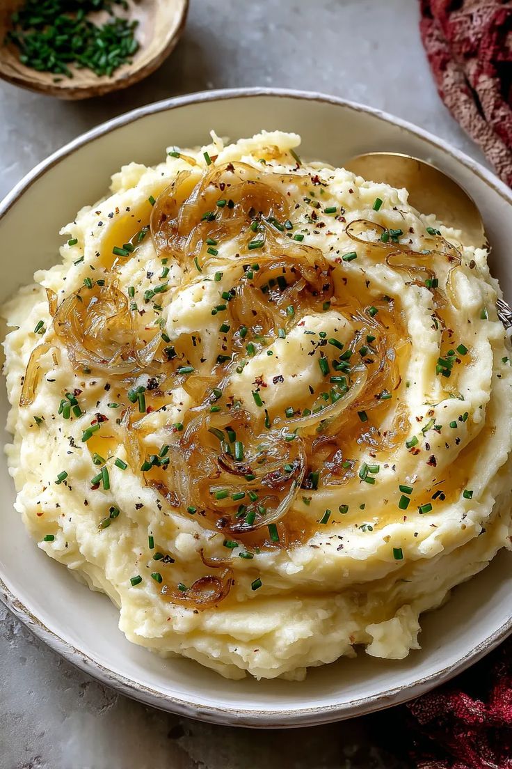 Caramelized Onion Mashed Potatoes ✦ Side