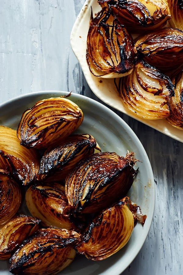 Grilled Marinated Onions Wedges ✦ Side